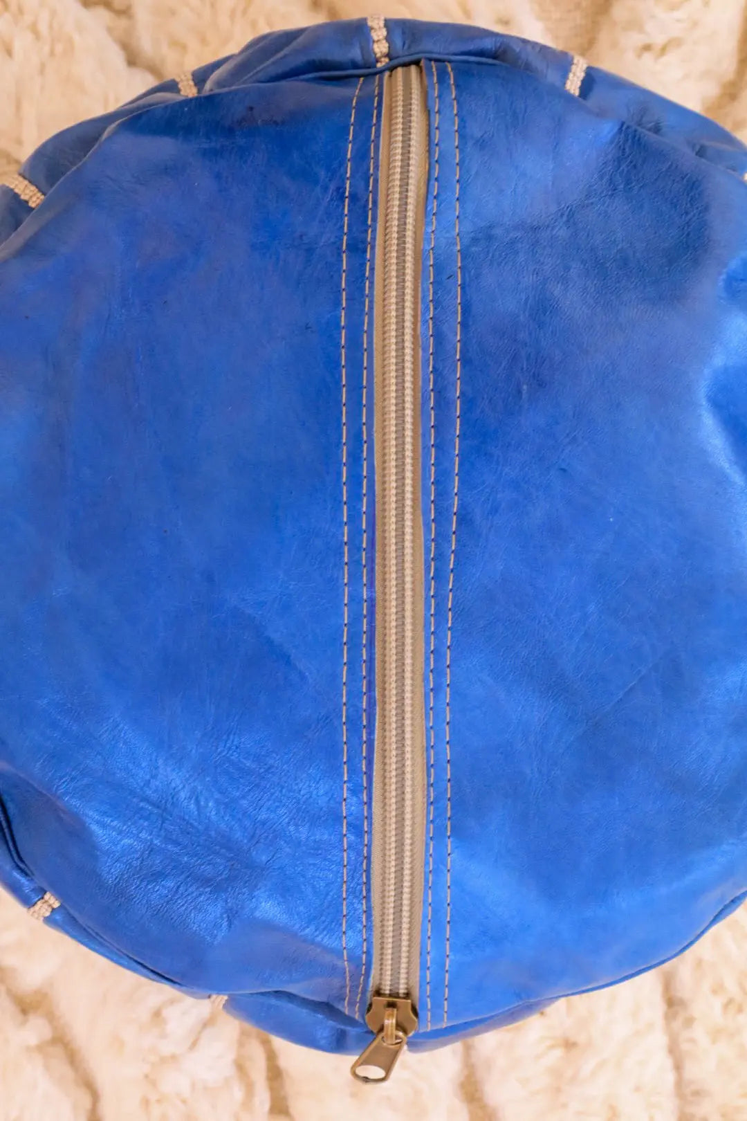 Pouf Ottoman Marocain Bleu Klein En Cuir Néda