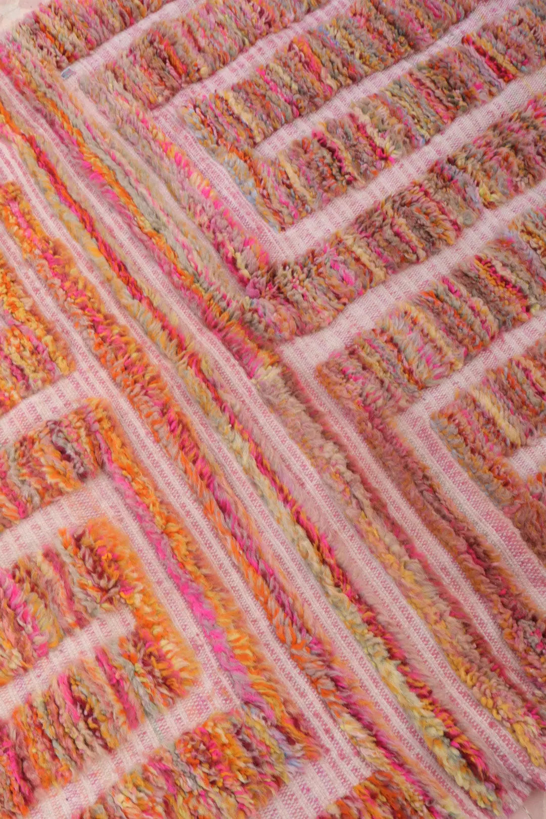 Tapis Berbère Rose Coloré Béni Ouarain- 233 x 151 cm Néda