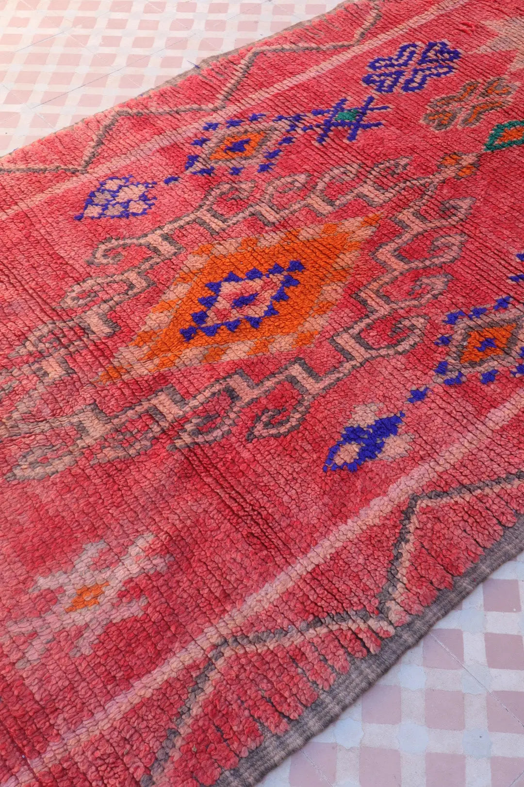 Tapis berbère ancien terracotta tapis marocain vintage terracotta de couloir long tapis berbère ancien terracotta tapis berbère Azilal vintage bohème chic