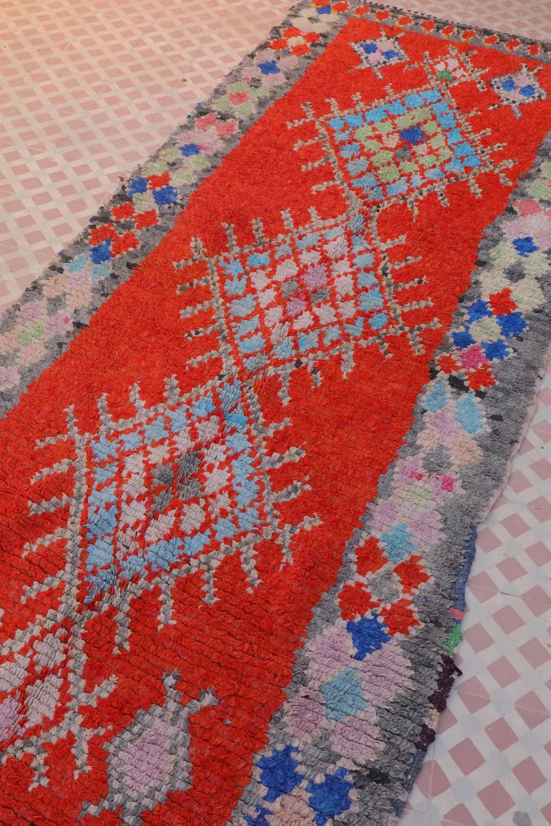 Tapis Berbère boucherouite Rouge à Motifs Colorés - 305 x 118 cm Néda