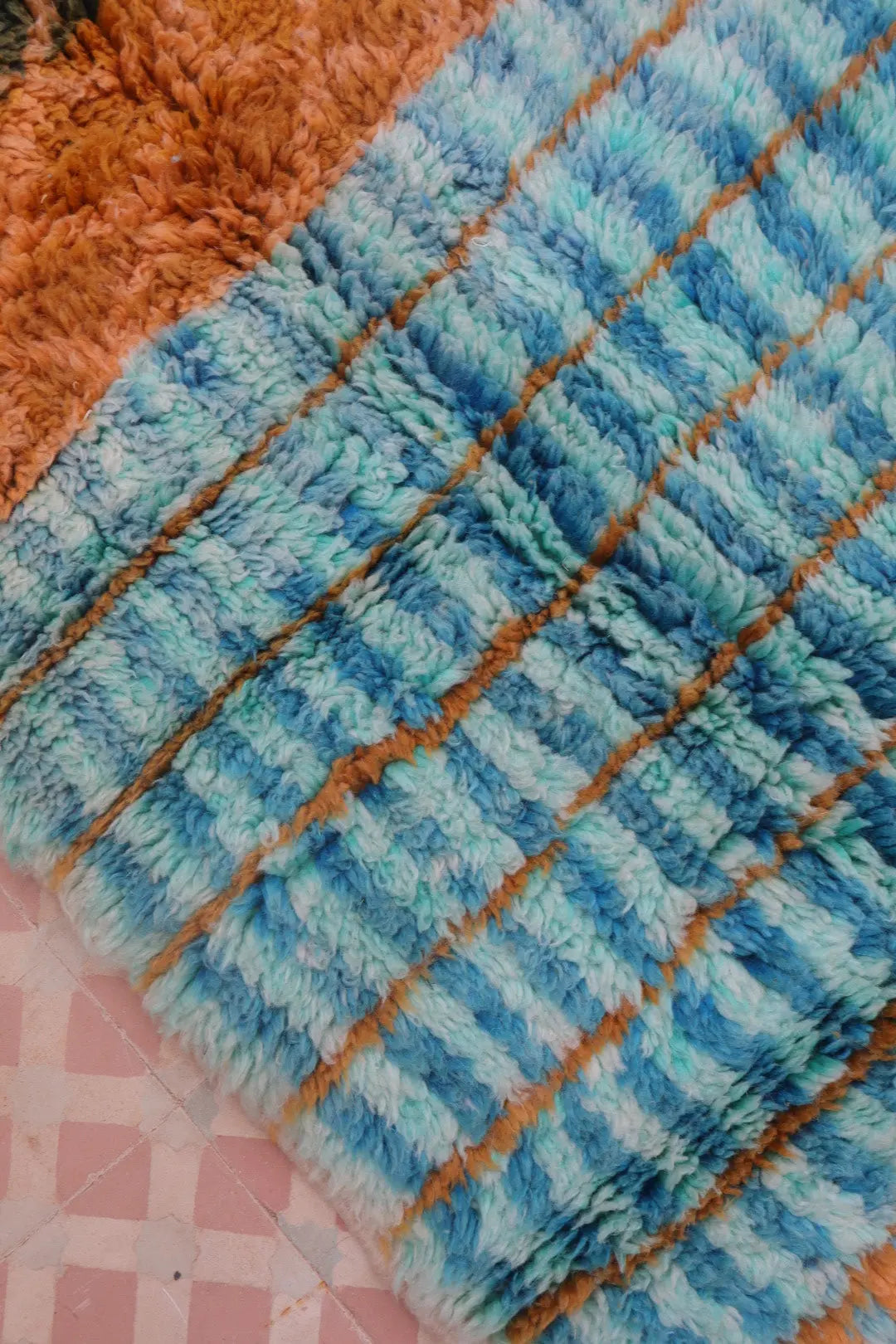 Tapis Berbère Coloré Béni Ouarain Qualité Supérieure - 252 x 154 cm Néda