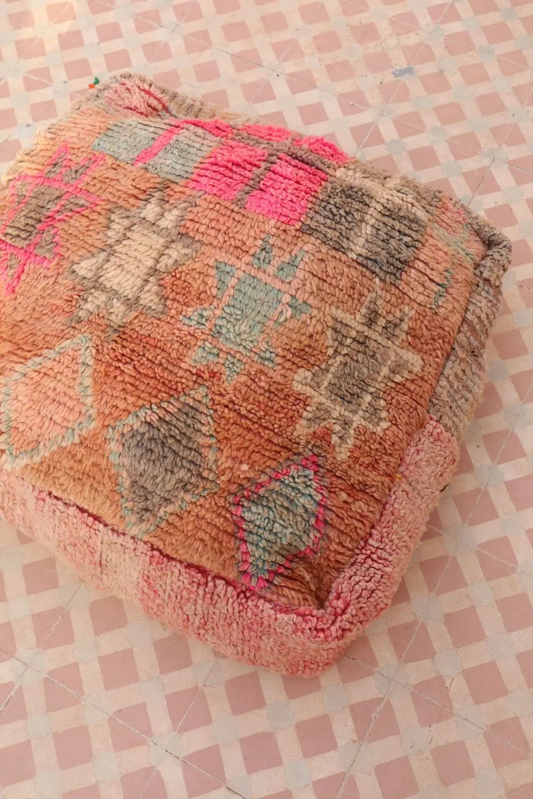 Pouf Berbère Coloré Rose et Bleu Néda