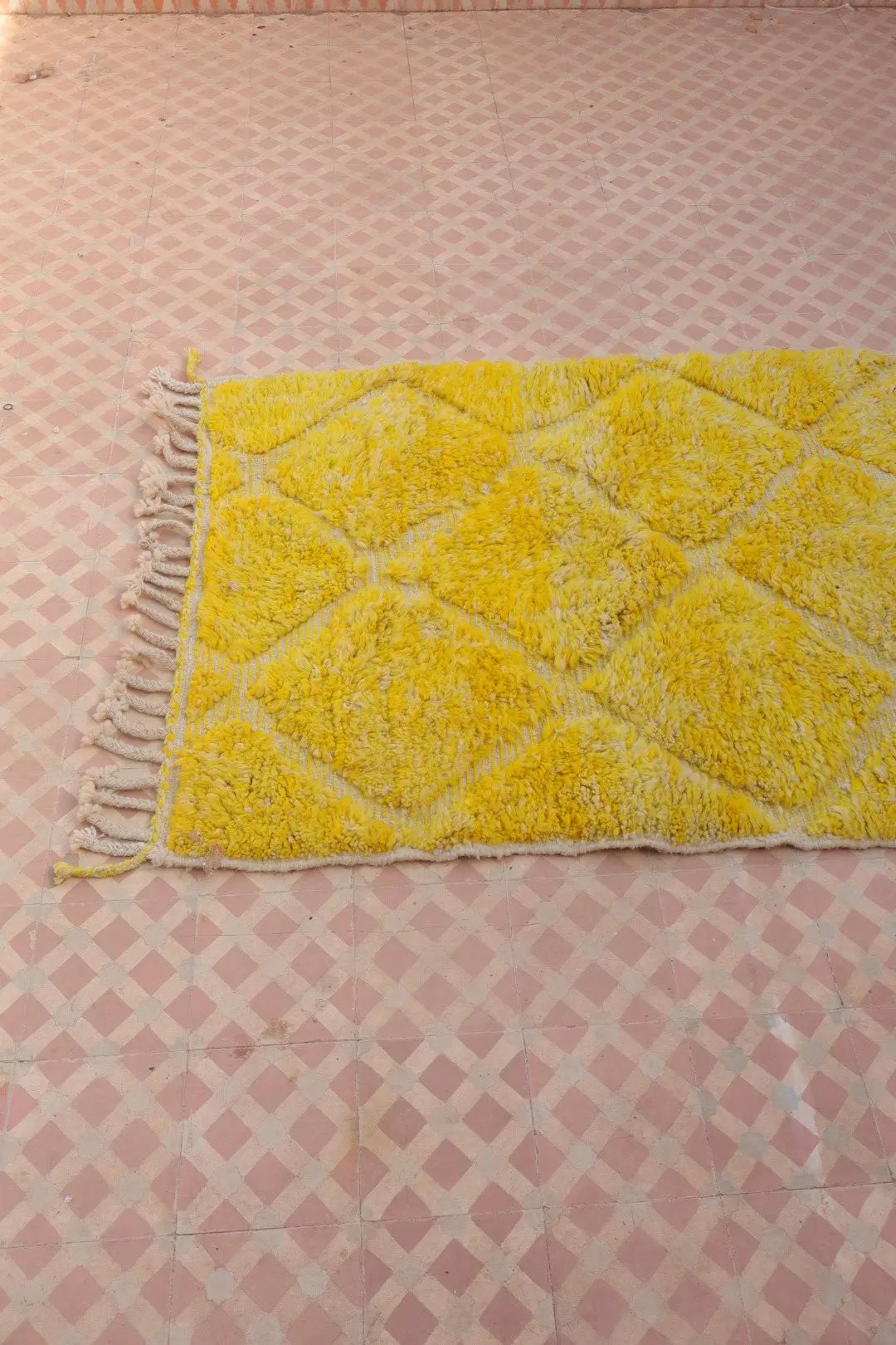 Tapis Berbère Jaune Béni Ouarain- 138 x 106 cm Néda