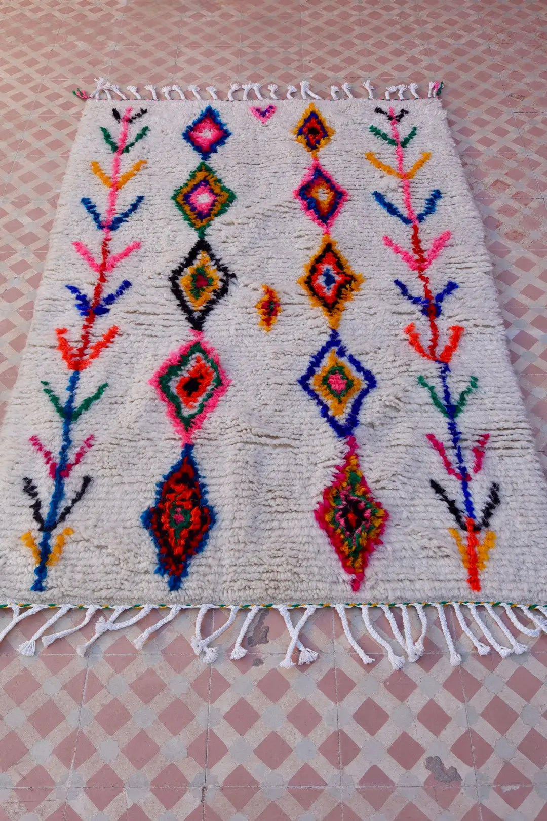 Tapis Berbère Azilal Coloré Motifs Multicolore Fluo- 160 x 97 cm Néda