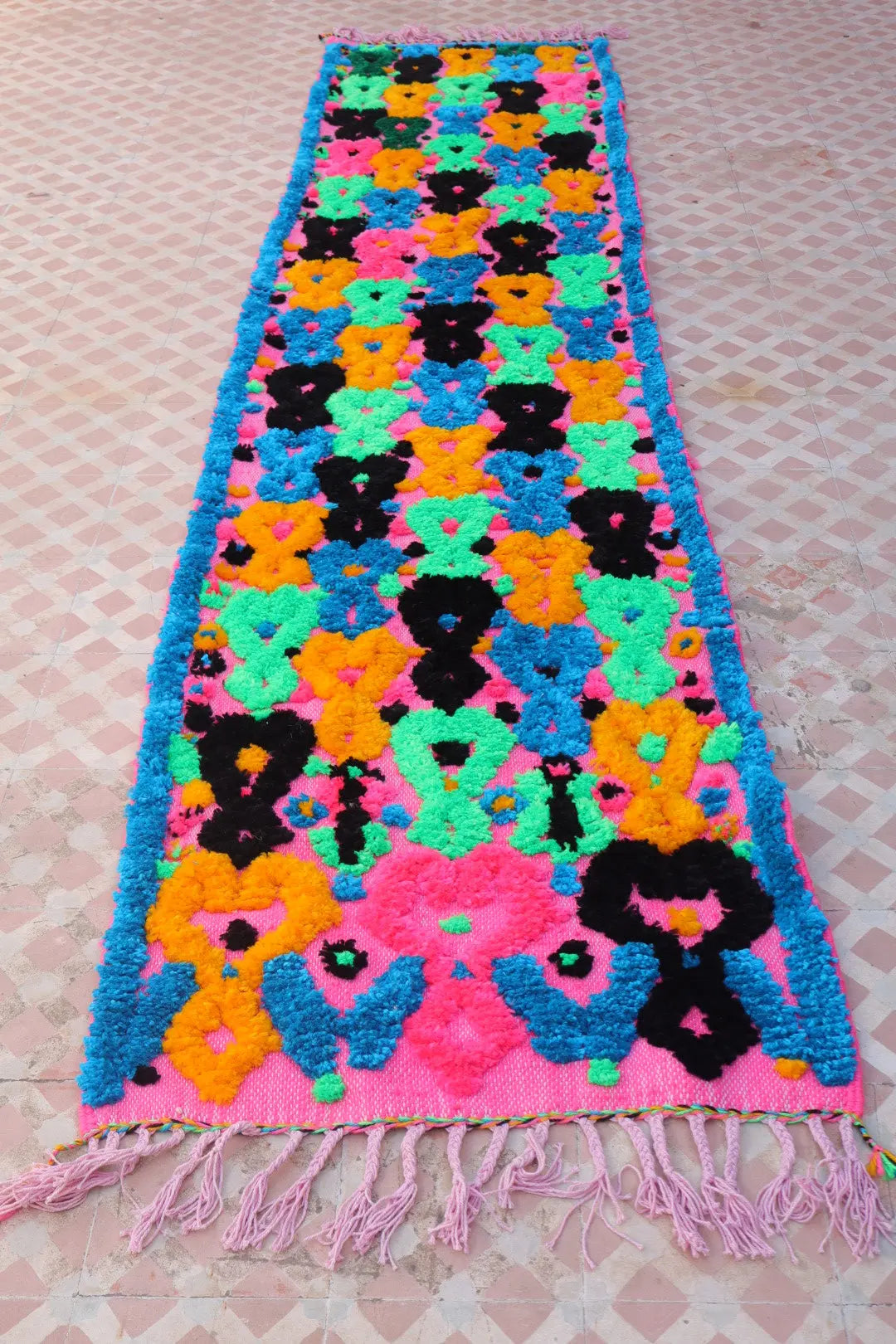 Tapis Berbère Couloir Azilal Rose à Motifs Reliefs Multicolores -293 x 70 cm Néda