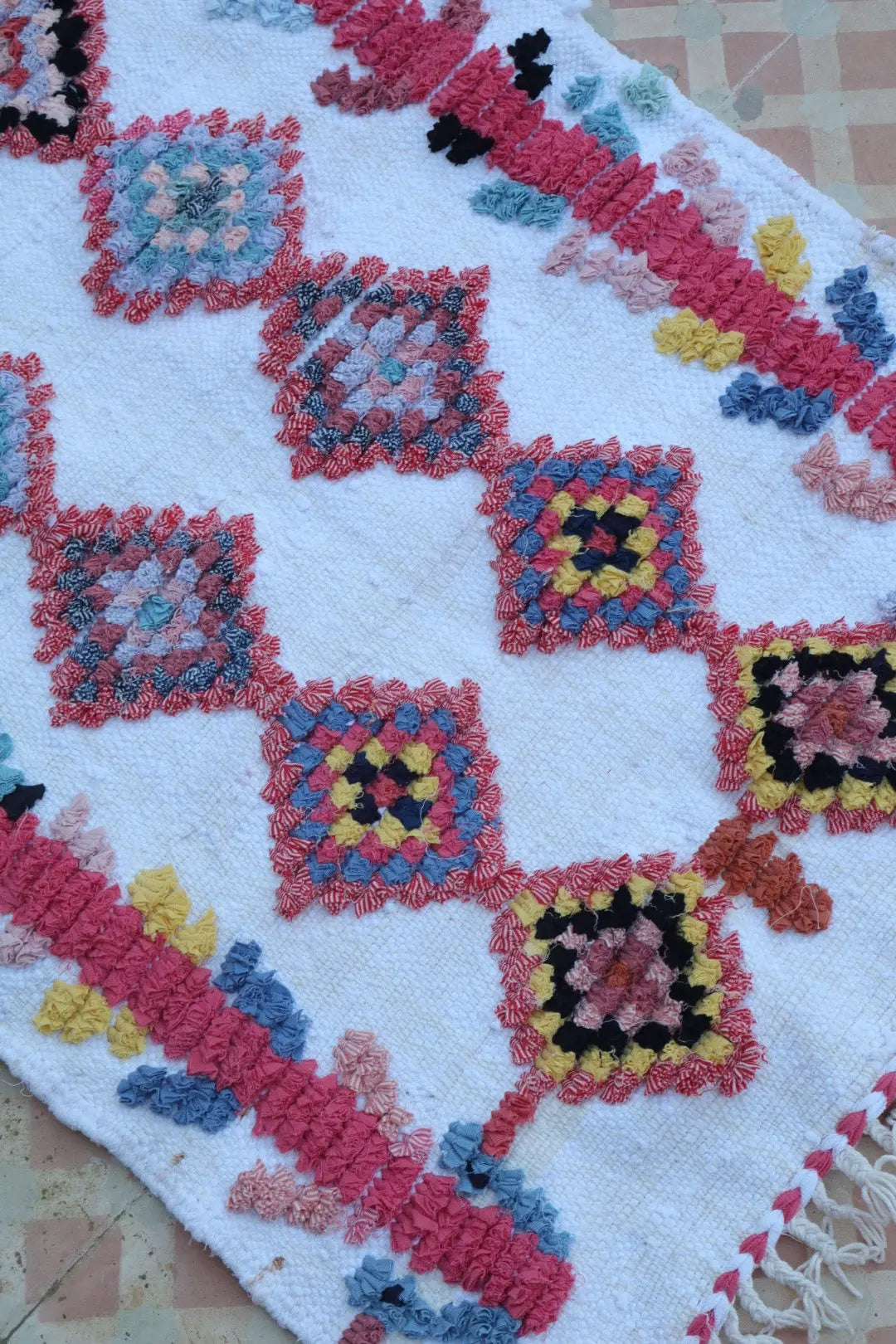 Tapis Berbère Boucherouite Coloré – Coton recyclé et lavable - 72 x 110 cm Néda