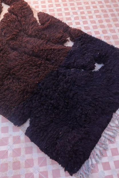 Tapis Berbère Béni Ouarain Marron Foncé et Noir Shaggy - 150 x 100 cm Néda