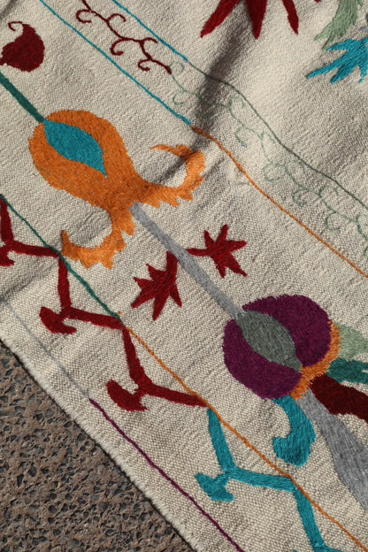 Tapis Kilim Suzani Blanc Bleu Multicolore – 240x 170 cm Néda