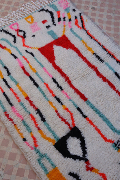 Tapis Berbère Azilal Blanc Motifs Losanges Colorés et Fluo- 149  x 104 cm Néda