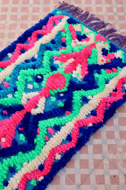 Tapis Berbère Couloir Azilal Bleu à Motifs Reliefs Fluo - 286 x 75 cm Néda