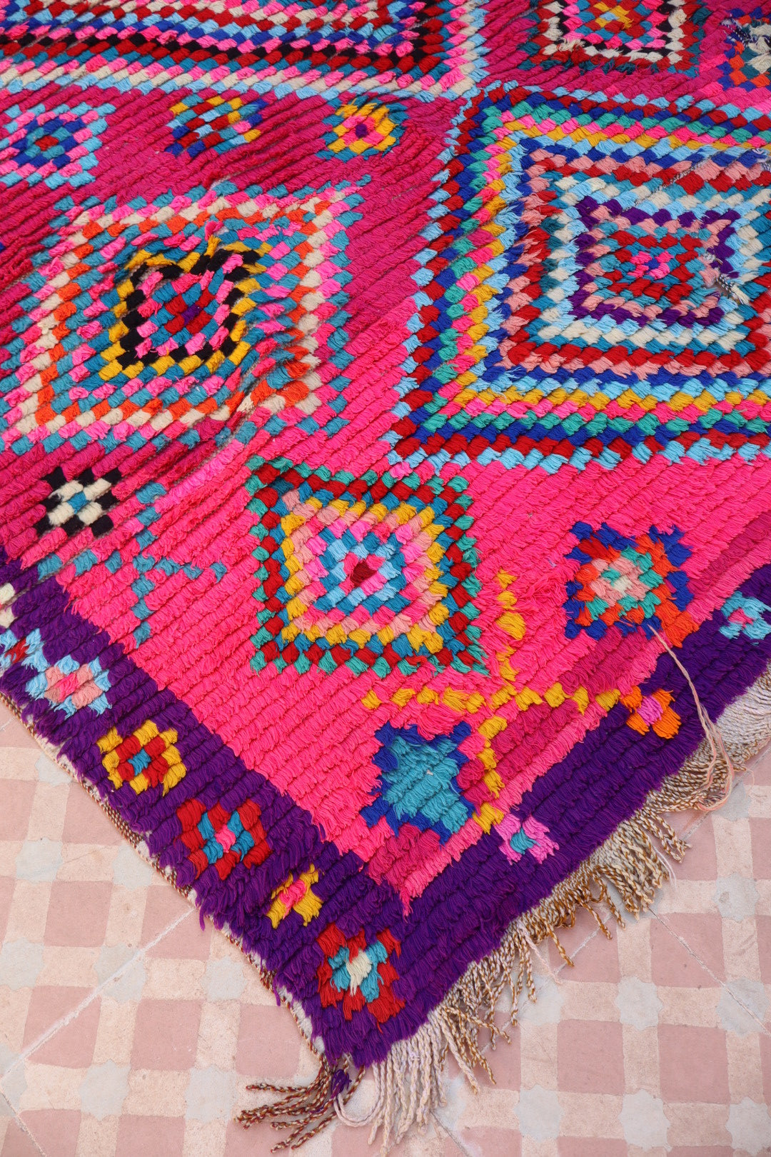 Tapis Berbère Azilal Vintage Coloré Rose - 240 x 139 cm Néda