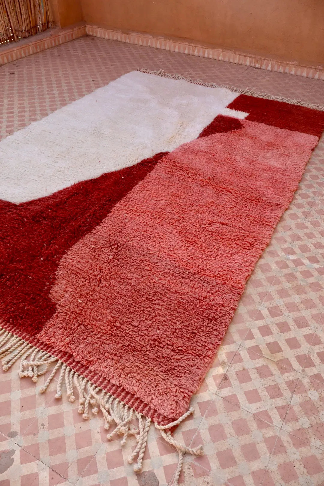 Tapis Berbère Coloré Contemporain Marron & Rose Qualité Supérieure - 260 x 155 cm Néda