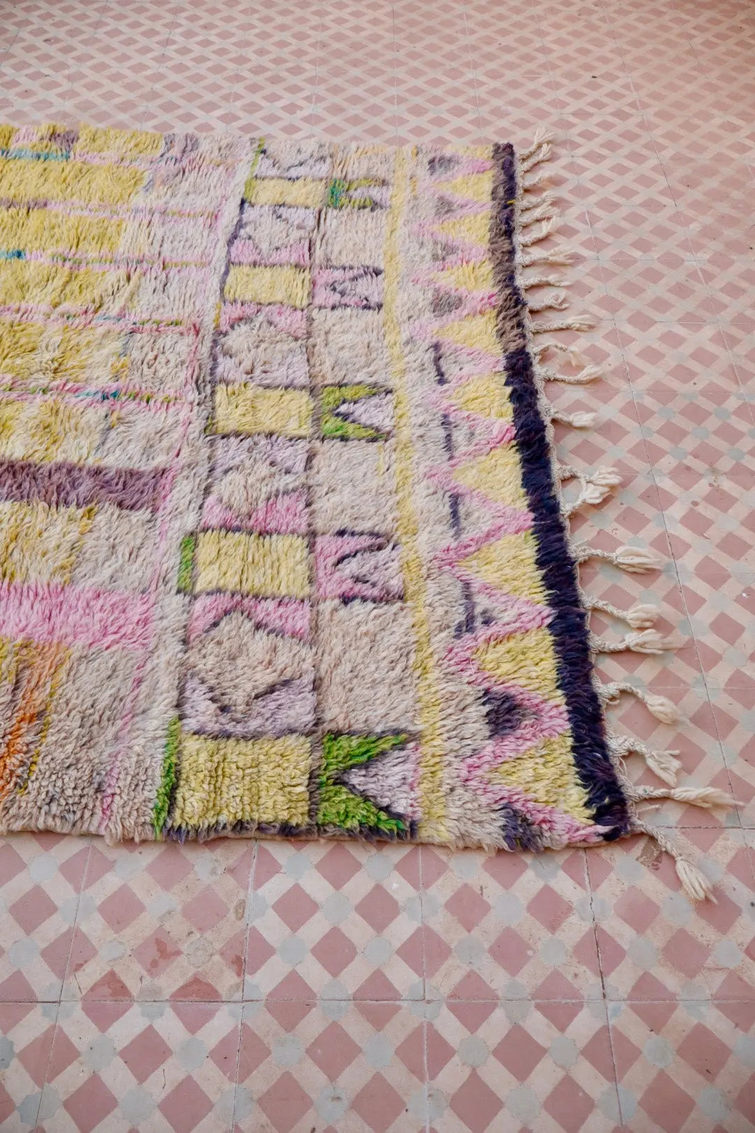 Tapis Berbère Coloré Béni Ouarain Qualité Supérieure - 249 x 169 cm Néda