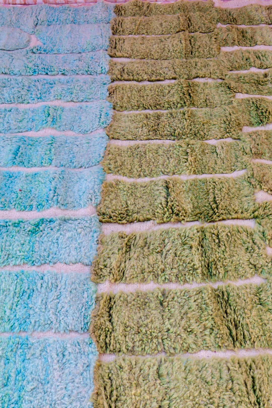 Béni Ouarain Modern Water Green and Turquoise Blue Berber Carpet - 284 x 200 cm