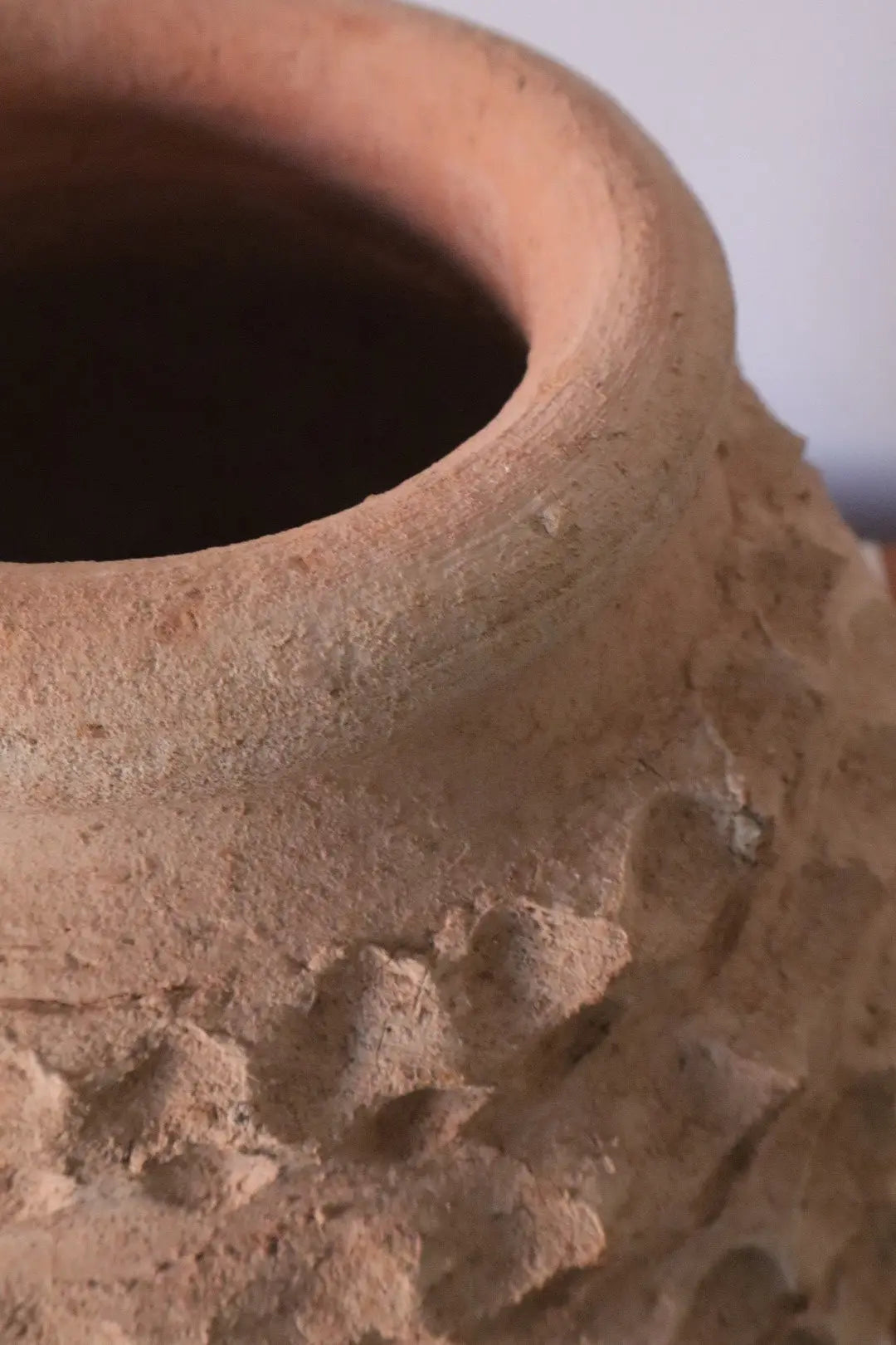 Vase / Cache Pot en Tamegroute Brute Striée Wabi-Sabi Néda