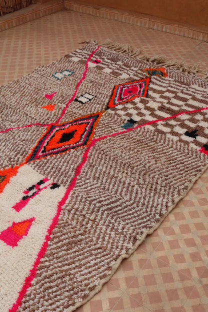 Tapis Berbère Coloré Azilal Motifs Blanc Motfis Multicolore-  247 x 160 cm Néda