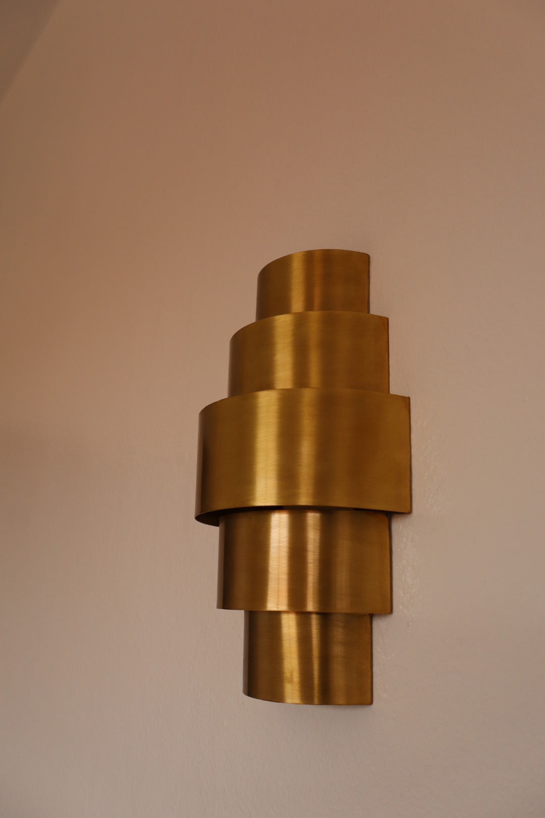 Brass wall light - "Bella"