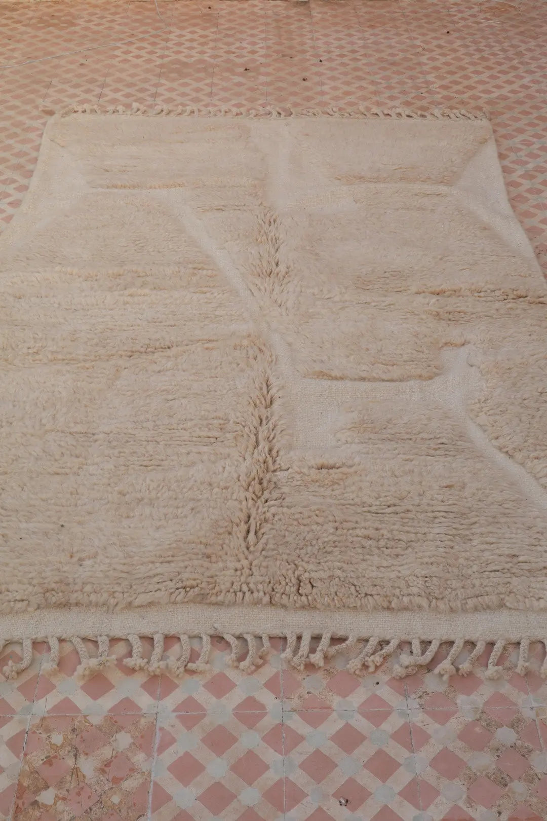 Berberteppich Beni Ouarain Weiß Modern mit Reliefs- 228 x 158 cm Néda