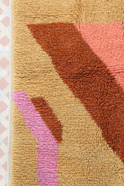 Tapis Berbère Azilal Contemporain Qualité Supérieure - 245 x 132 cm Néda