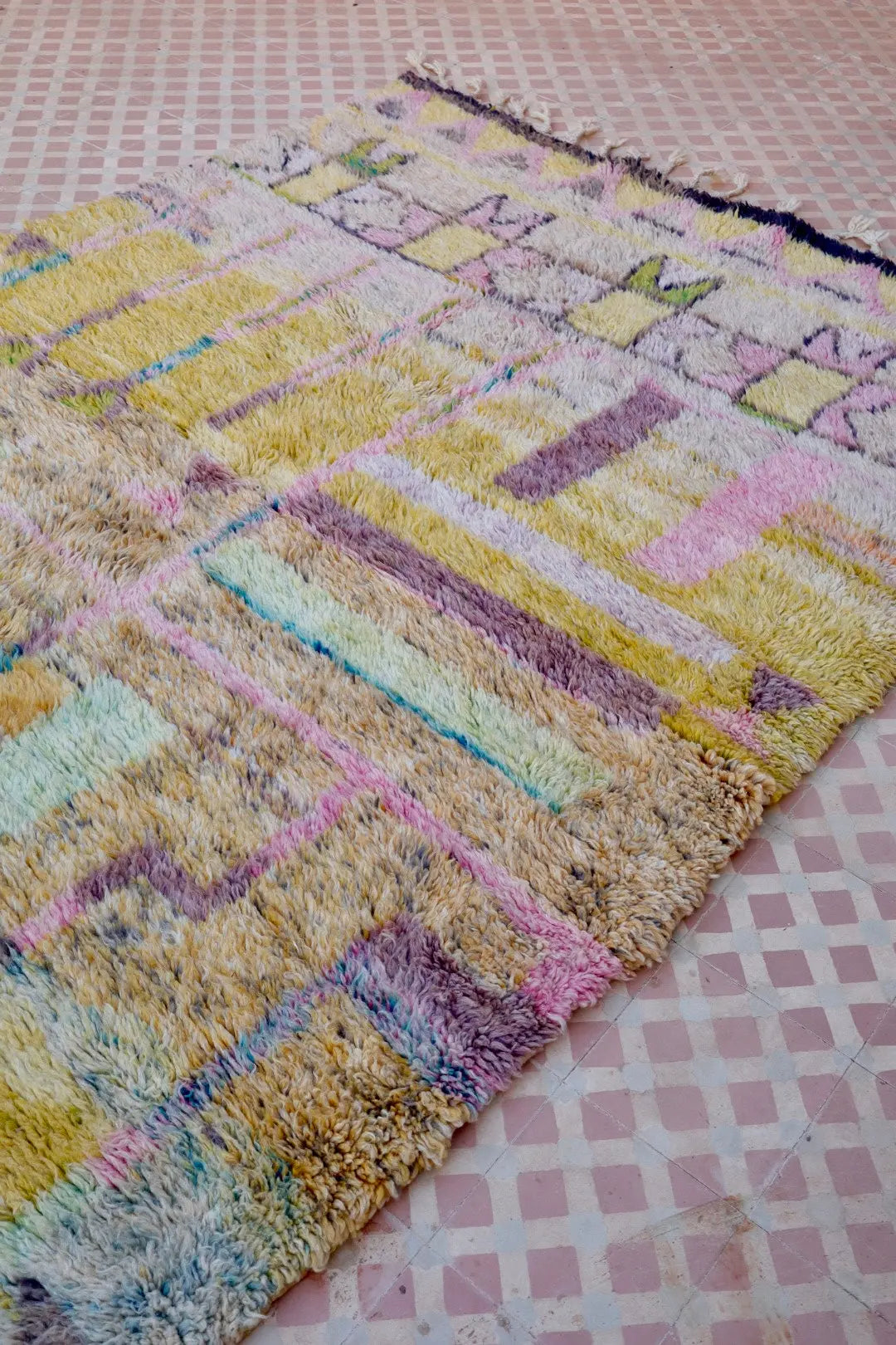 Tapis Berbère Coloré Béni Ouarain Qualité Supérieure - 249 x 169 cm Néda