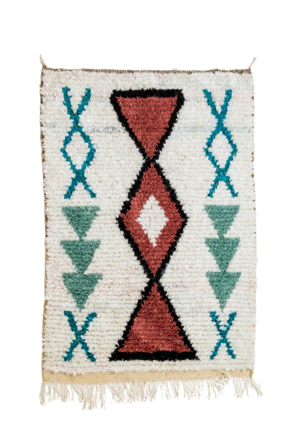 Tapis Berbère Boucherouite Blanc Motifs Colorés - 146 x 103 cm