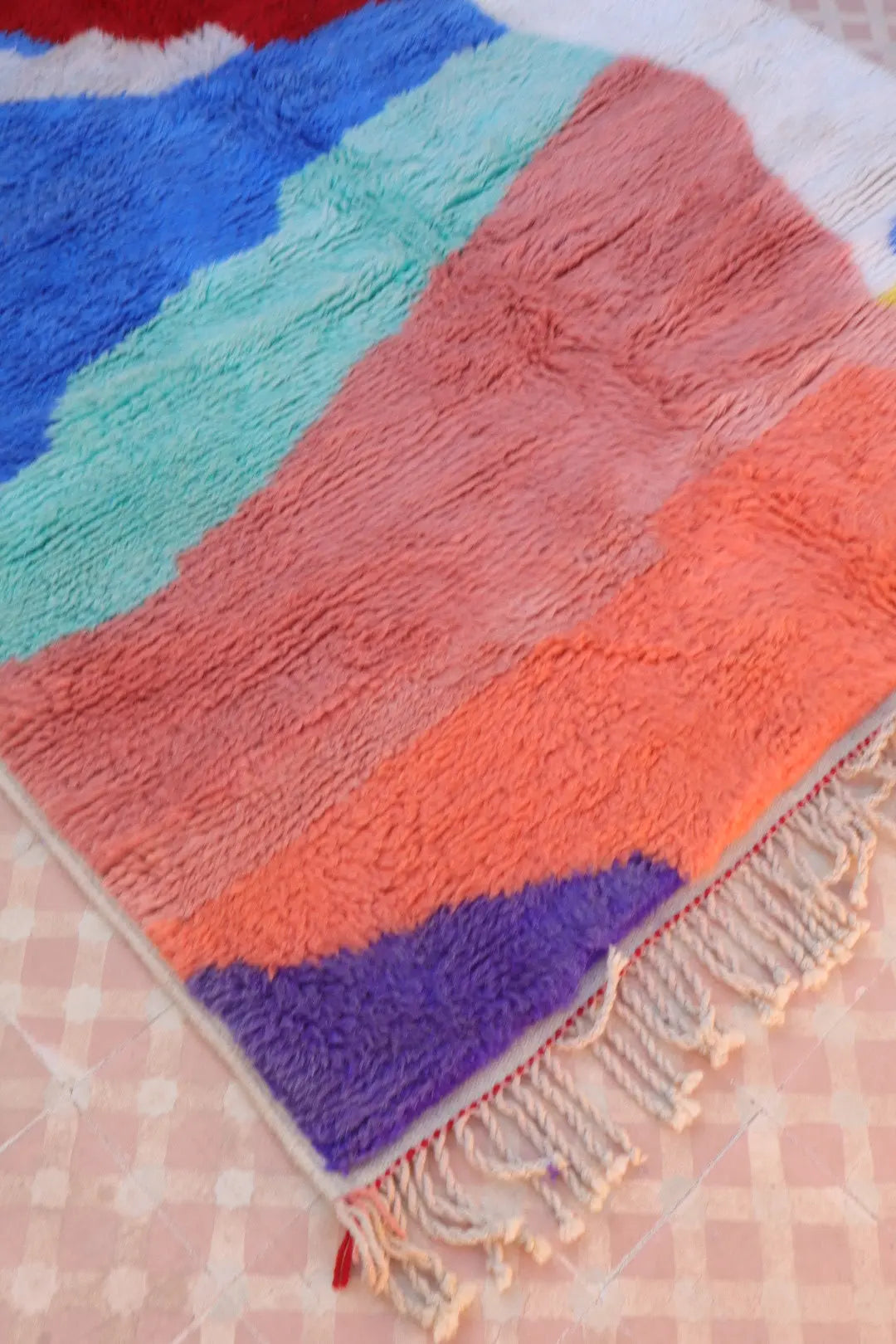 Tapis Berbère Coloré Contemporain Qualité Supérieure - 250 x 154 cm Néda