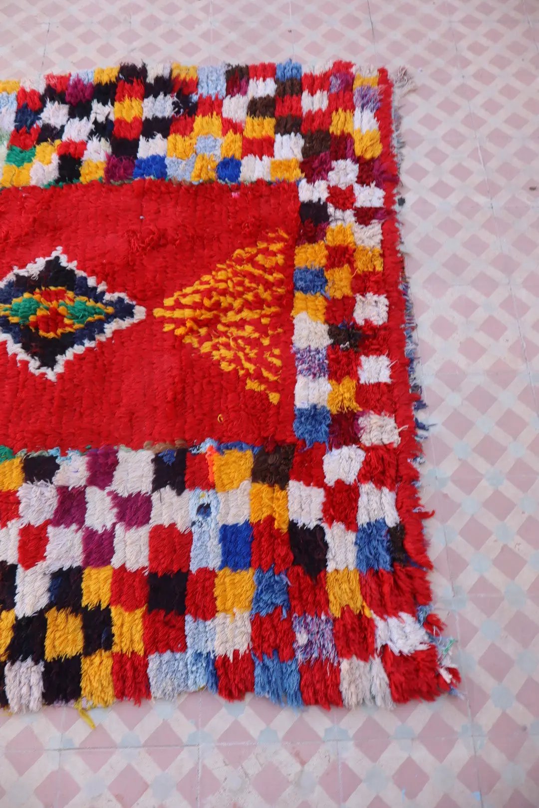 Tapis Berbère Coloré Ancien Rouge et Multicolore   - 229 x 132 cm Néda