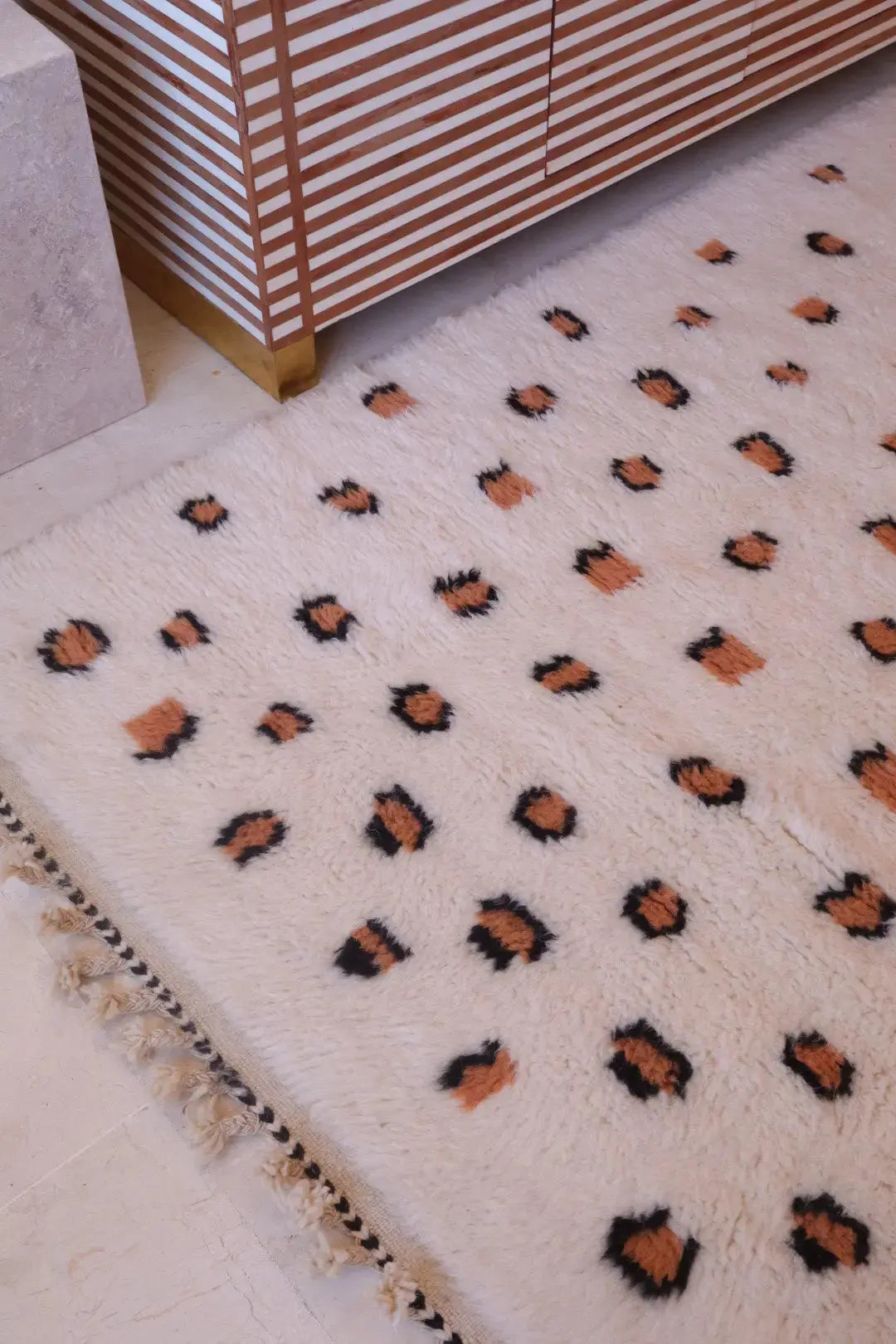 Alfombra bereber con motivos de leopardo Beni Ouarain Néda