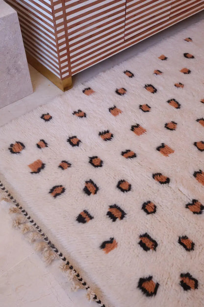 Alfombra bereber con motivos de leopardo Beni Ouarain Néda