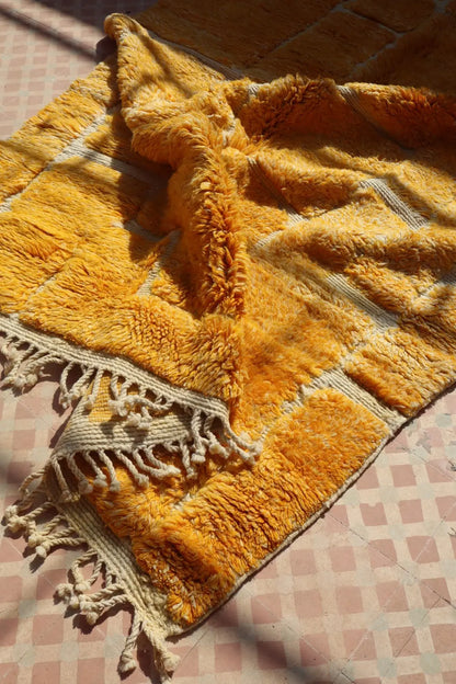 Tapis Berbère Mrirt Coloré Jaune d’Or - 287 x 178 cm Néda