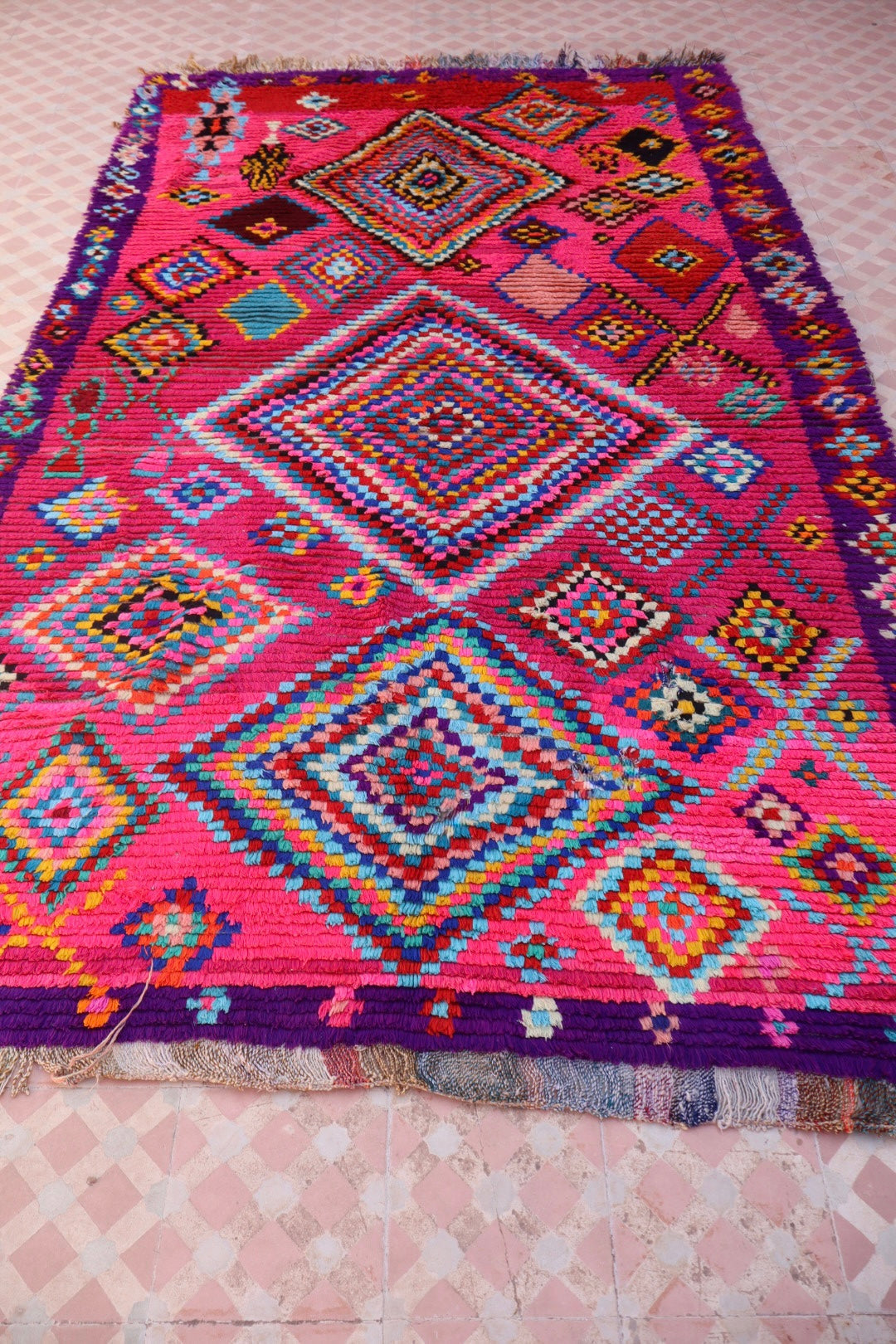 Tapis Berbère Azilal Vintage Coloré Rose - 240 x 139 cm Néda