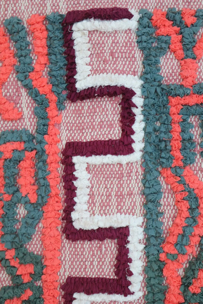 Tapis Berbère Boucherouite Coloré – Coton recyclé et lavable - 64 x 107 cm Néda