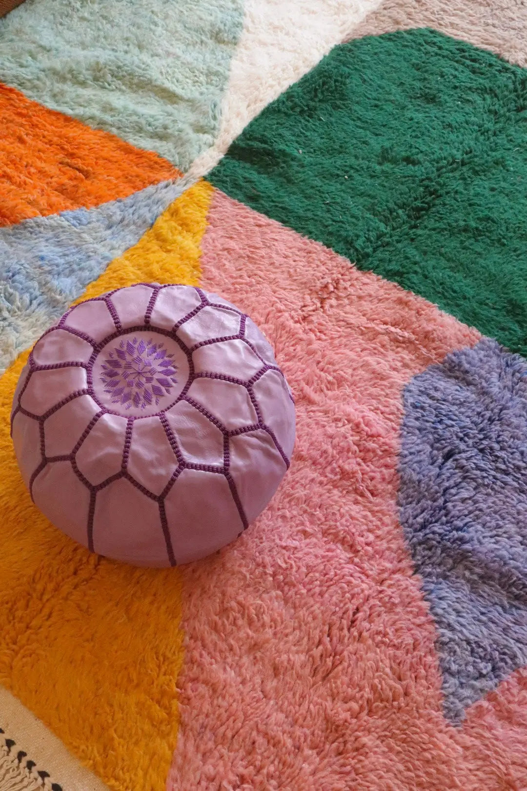 Pouf Ottoman Marocain Violet Clair Lilas En Cuir Néda