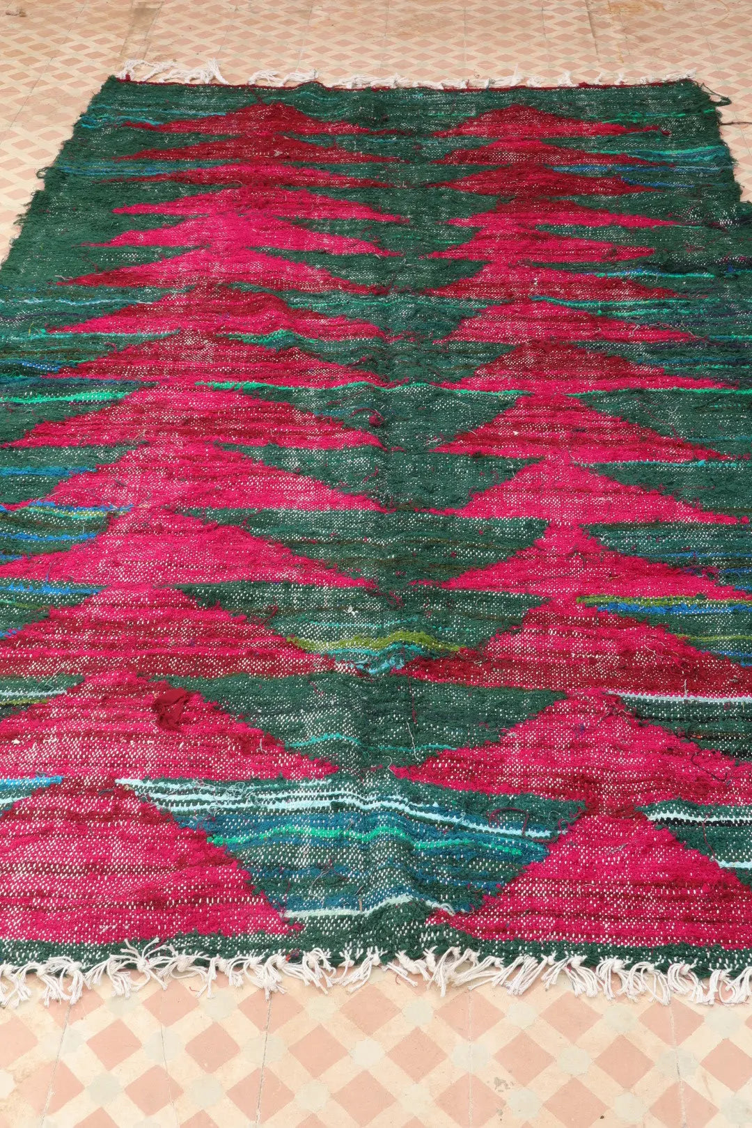 Tapis Berbère Coloré Kilim Boucherouite Vert Sapin et Bordeaux  - 248 x 145 cm Néda