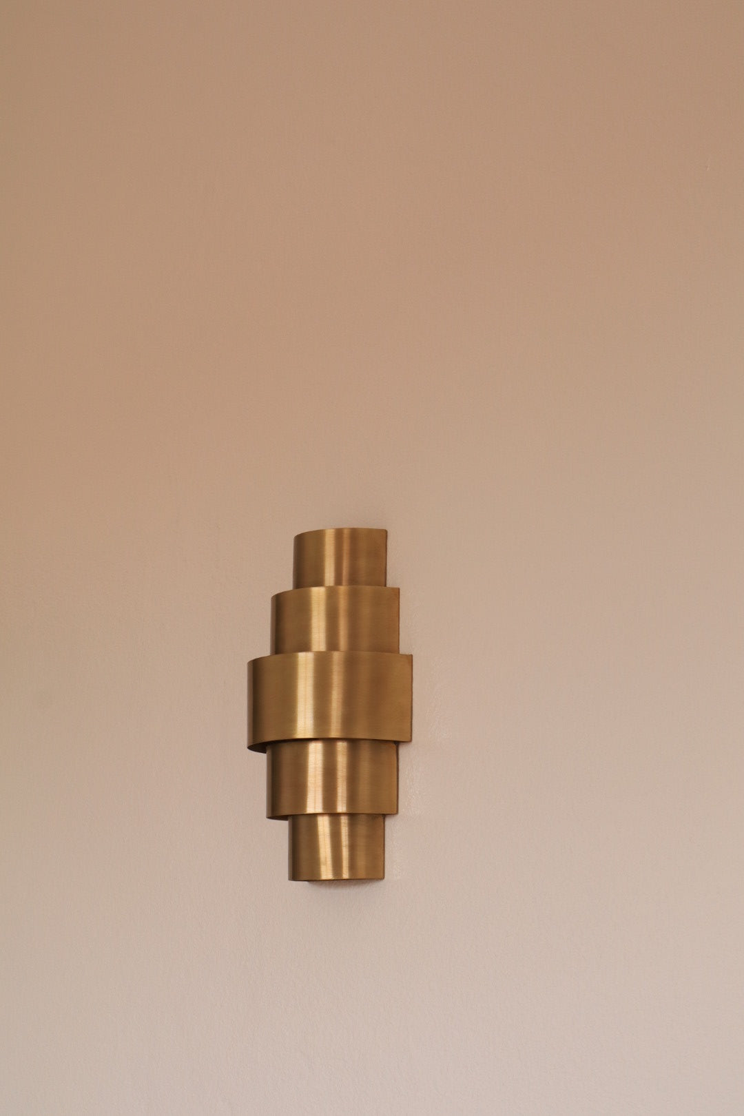 Brass wall light - "Bella"