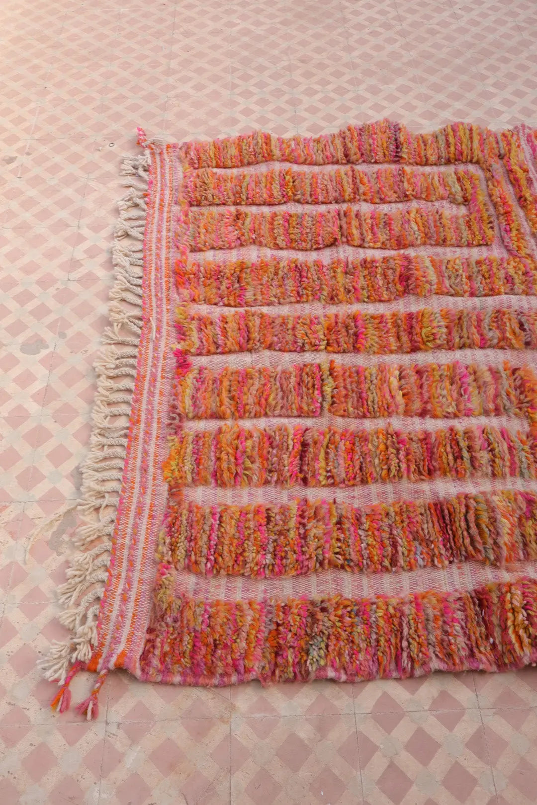 Tapis Berbère Rose Coloré Béni Ouarain- 233 x 151 cm Néda