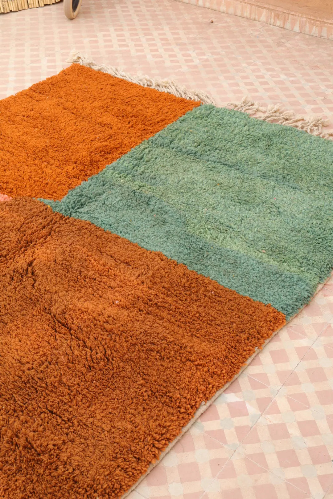 Tapis Berbère Azilal Abstrait Qualité Supérieure - 227 x 155 cm Néda