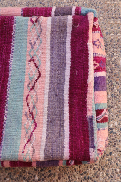 Puf bereber de colores Kilim Azul violeta