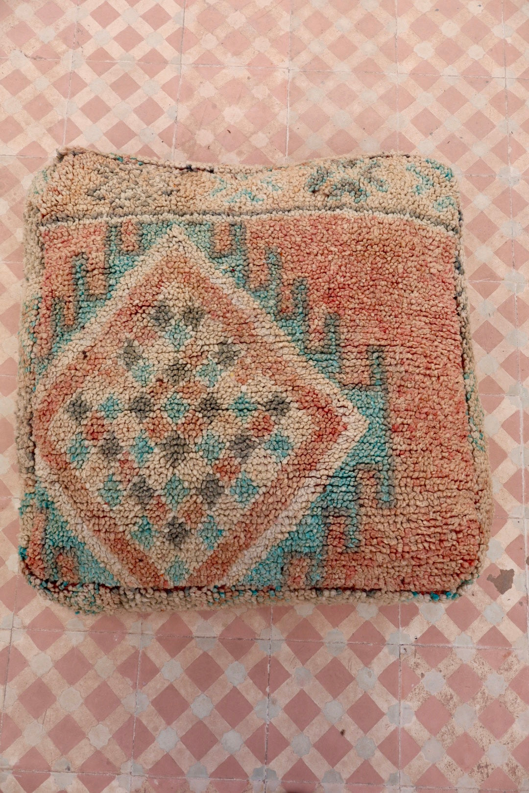 Pouf Berbère Coloré Boujad Bleach Néda