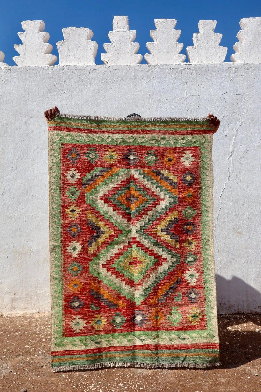 Tapis Kilim Afghan Coloré Traditionnel en laine Vert Rouge Orange- 154 x 106 cm Néda