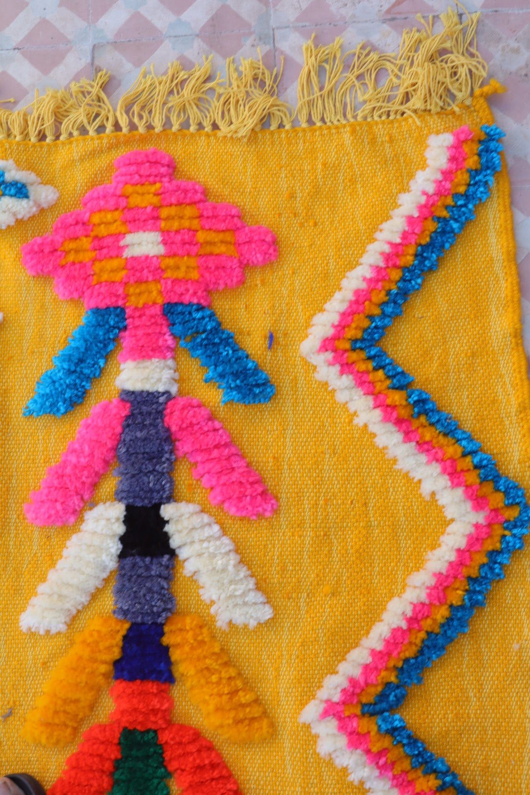 Bunter Berberteppich Sonnengelb Fluomuster- 190 x 142 cm Néda