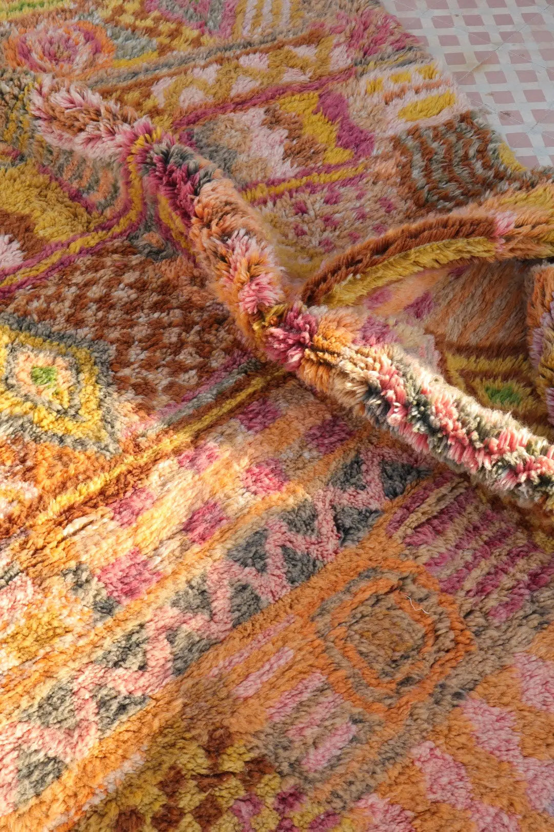 Tapis Berbère Coloré Béni Ouarain Qualité Supérieure - 254 x 180 cm Néda