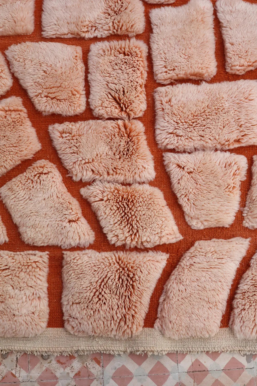 Berberteppich Mrirt Beige Rosa Terrakotta Reliefs - 191 x 127 cm Néda