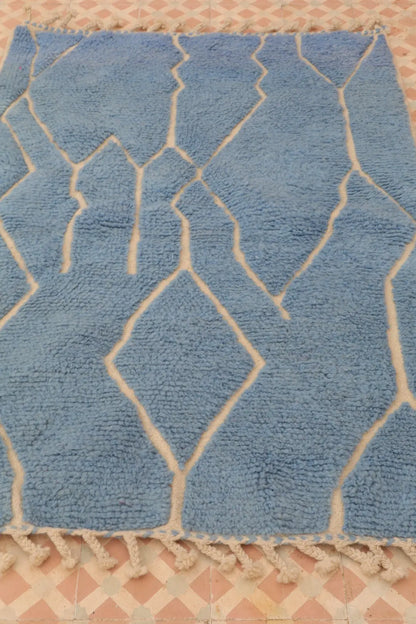 Tapis Berbère Béni Ouarain Bleu Glacier Motifs Reliefs - 152 x 100 cm Néda