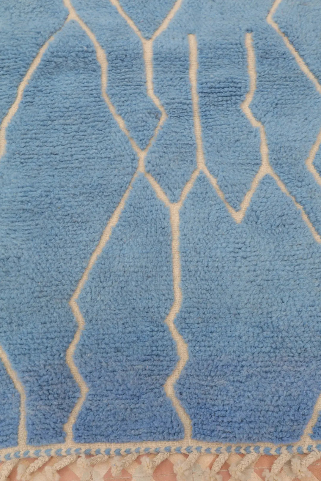 Tapis Berbère Béni Ouarain Bleu Glacier Motifs Reliefs - 152 x 100 cm Néda
