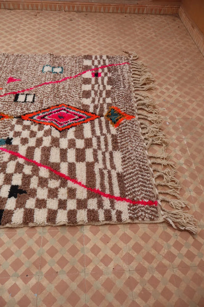 Tapis Berbère Coloré Azilal Motifs Blanc Motfis Multicolore-  247 x 160 cm Néda