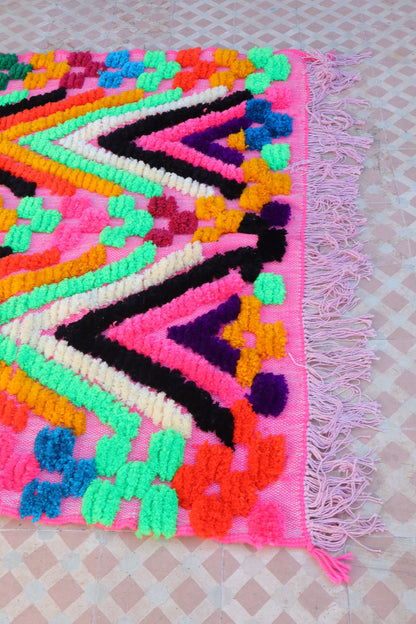 Tappeto Berbero Colorato Rosa Motivi Fluo- 190 x 142 cm Néda