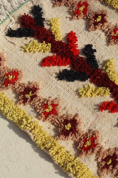 Tapis Berbère Coloré Azilal à Reliefs - 106 x 65 cm Néda