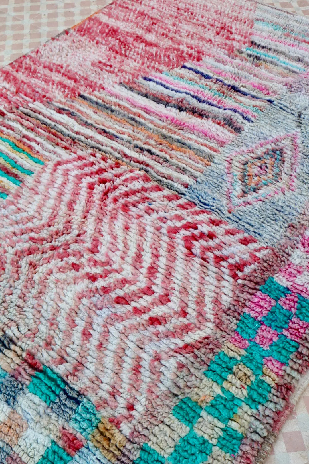 Tapis Berbère Boujad Motifs Colorés - 253 x 151 cm Néda