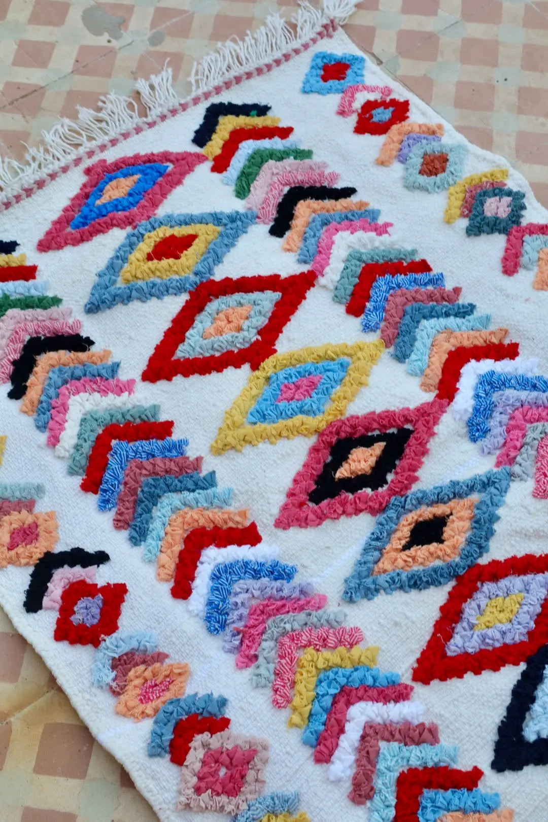 Tapis Berbère Boucherouite Coloré – Coton recyclé et lavable - 68 x 104 cm Néda